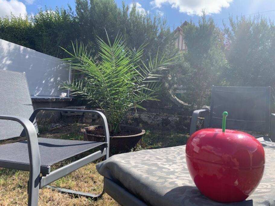 Maisonette Avec Jardin Evreux Bagian luar foto
